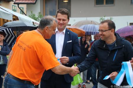 V Motniku namenu predali prenovljeni prireditveni prostor (42)